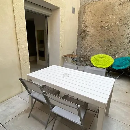 Apartmán T2 Neuf, Terrasse, Centre Ville, 8min Comedie *