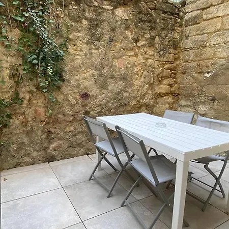 T2 Neuf, Terrasse, Centre Ville, 8min Comedie Apartmán